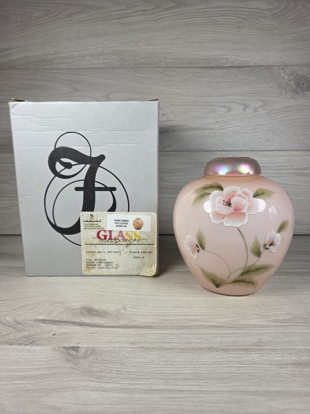 Fenton Art Glass 2002 Subscriber Exclusive Camellia Ginger Jar in Box b199